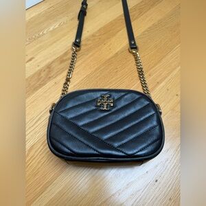 Tory Burch Black Quilted Crossbody Bag with Logo.